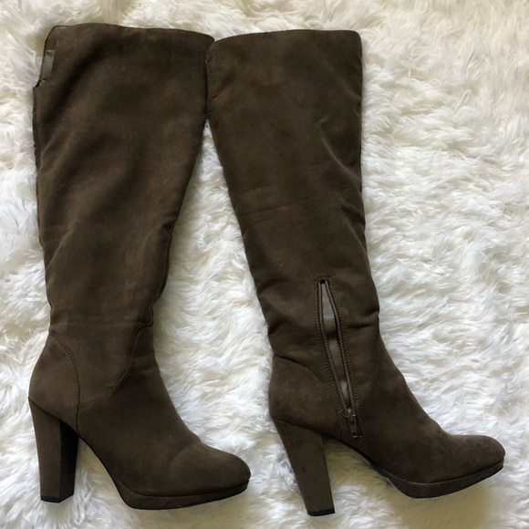 Over The Knee Boots - Picture 1 of 3
